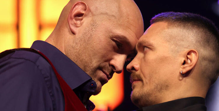 “75-килограммовый любитель”: Фьюри попытался задеть Усика, указав на его габариты – Спорт ):Бокс