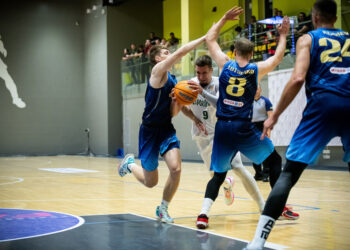 Будівельник в Києві здолав Запоріжжя: фотогалерея – Федерація баскетболу України