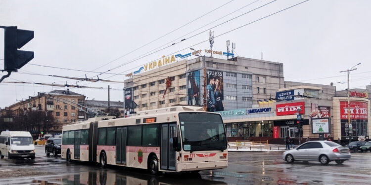 Частину проспекту Соборного в Запоріжжі закриють для тролейбусів – як ходитиме громадський транспорт 10 листопада | Новости Запорожья