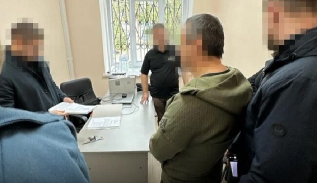 Депутата Одеської облради запідозрили у сприянні привласненню 6 мільйонів