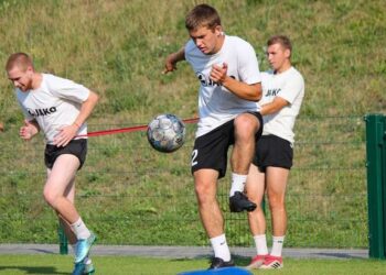 Директор Васта: У нас залишилося 10 гравців. Матч із ФК ЮКСА перенесено