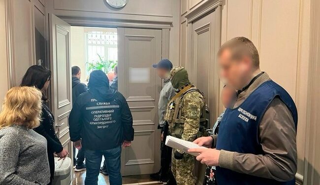 Директора підприємства на Одещині запідозрили в ухилянні від сплати податків