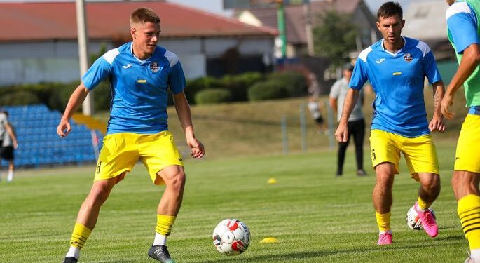 Друга ліга. Дружба дотискає Реал Фарму, розгромна перемога ЮКСА