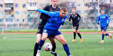 Друга ліга. Дубль граючого президента Ниви, мінімальна перемога Чайки