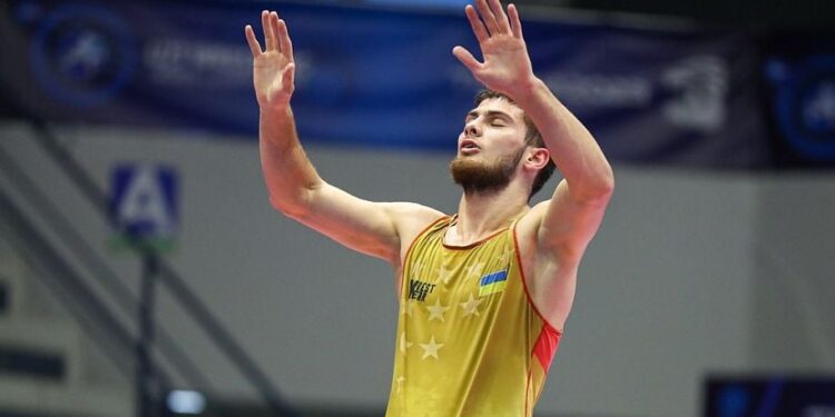 У України срібло молодіжного чемпіонату світу | Боротьба |