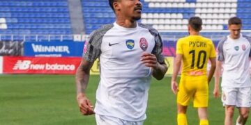 Футболист «Зари» покинул клуб после поединка в Лиге конференций