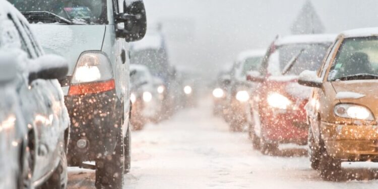 Кличко попередив про сильні снігопади в Києві: в’їзд у місто великогабаритного транспорту в понеділок, 27 листопада, буде обмежений – Экономика