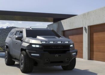 Компания Rezvani презентовала люксовый бронированный внедорожник – Авто новости