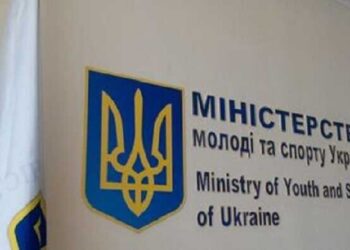 Мудрик, Довбик и другие украинские футболисты оказались в базе уклонистов