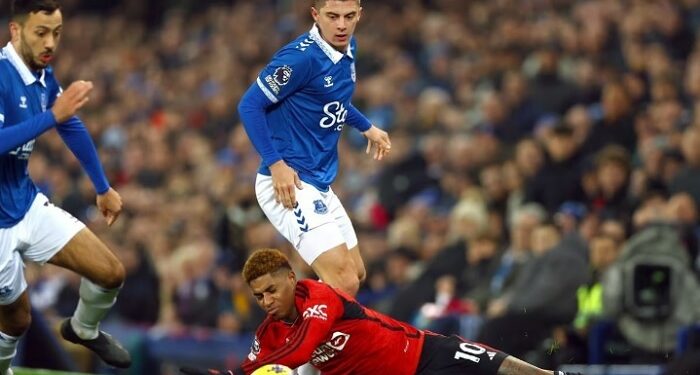 Оценка Миколенко в матче между «Эвертоном» и «МЮ»