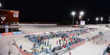 Первую гонку сезона в Кубке мира по биатлону выиграла Швеция | Биатлон |