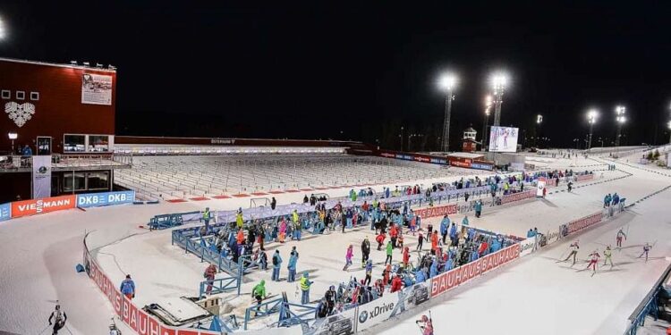 Первую гонку сезона в Кубке мира по биатлону выиграла Швеция | Биатлон |