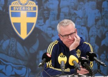 Сборная Швеции осталась без тренера после провала в отборе на Евро-2024