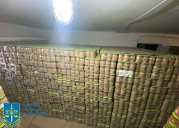 Справу про продаж міській раді Чорноморська неякісних консервів спрямували до суду