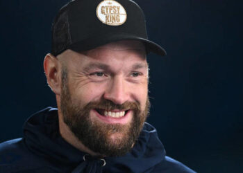 Стало известно условие, при котором Фьюри бы подрался с Усиком в декабре – Спорт ):Бокс