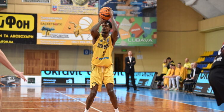 Старий Луцьк — Київ-Баскет: відеотрансляція Суперліги Favbet 21 листопада – Федерація баскетболу України