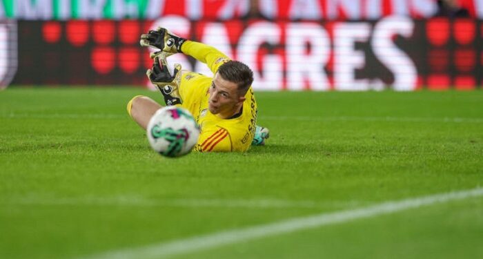 Трубин помог «Бенфике» выиграть в лиссабонском дерби