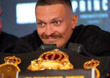 “У меня еще не было тяжелых боев”: Усик не считает Фьюри самым сложным соперником – Спорт ):Бокс