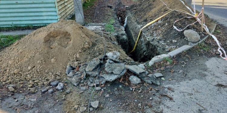 У Шевченківському районі незаконно розрили тротуар – чи ліквідували провал | Новости Запорожья
