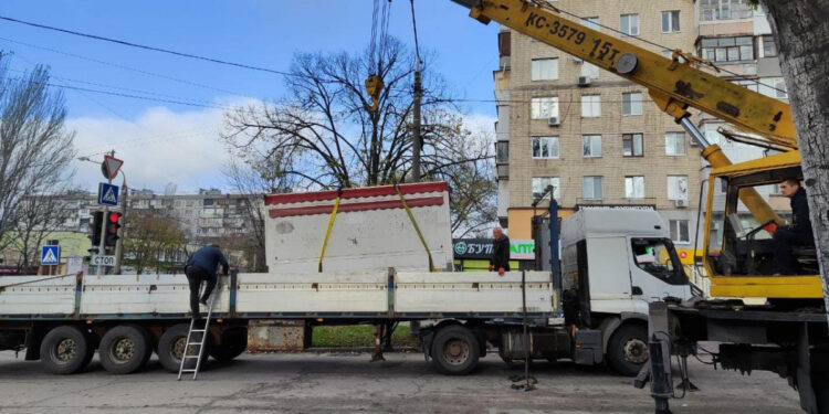 У Запоріжжі демонтували черговий незаконний кіоск – де саме очистили територію  | Новости Запорожья