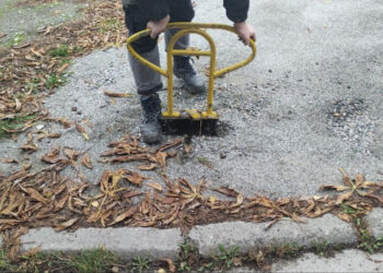 У Запоріжжі мешканці двору облаштували собі незаконну стоянку – подробиці | Новости Запорожья