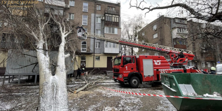 У Запоріжжі вирувала негода – про наслідки розповіли рятувальники  | Новости Запорожья