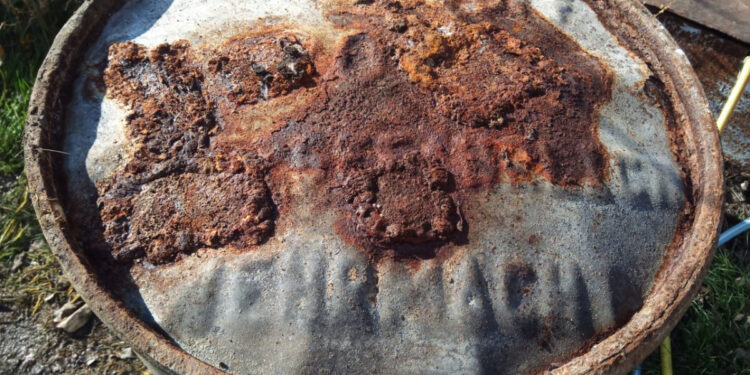 У Запоріжжі знайшли паливну бочку часів Другої світової війни | Новости Запорожья
