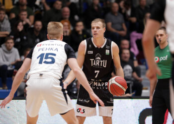 Українці за кордоном: Михайлюк зіграв проти Чикаго, у Шунделя 16 очок в ENBL – Федерація баскетболу України