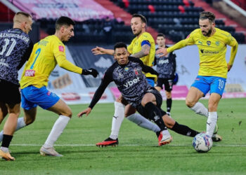 «Верес» долає «Металіст 1925» у надрезультативній грі