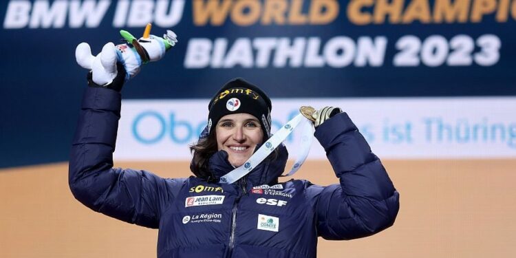 Жюлия Симон в октябре вернется в сборную Франции | Биатлон |