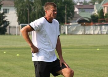 Зірковий тренер для Звягеля, Васт змінює назву. Чим жили клуби Другої ліги в червні