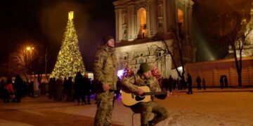 В центрі столиці прикордонники виконали  “Щедрик” | Новини Київ