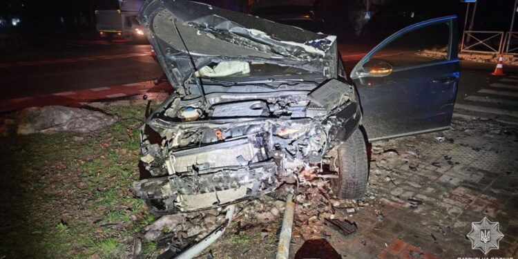 У Черкасах сталася аварія (ФОТО) – Новини Черкасс