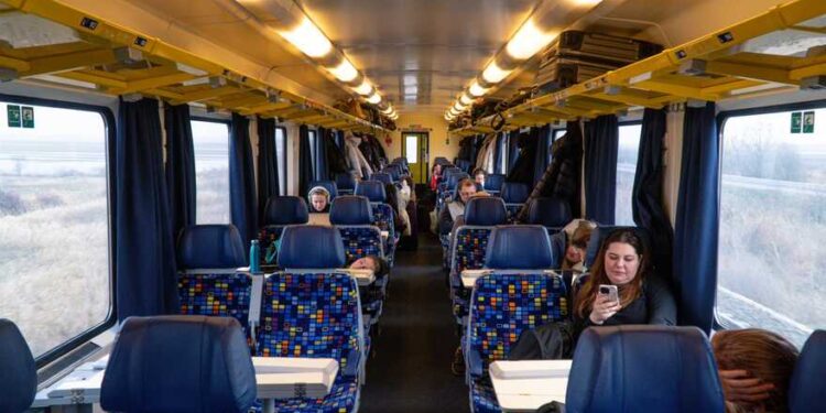 Почав курсувати перший рейс із Чопа до Відня за розкладом | Новини Київ