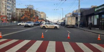 У Києві після ракетних обстрілів перекрили кілька вулиць | Новини Київ