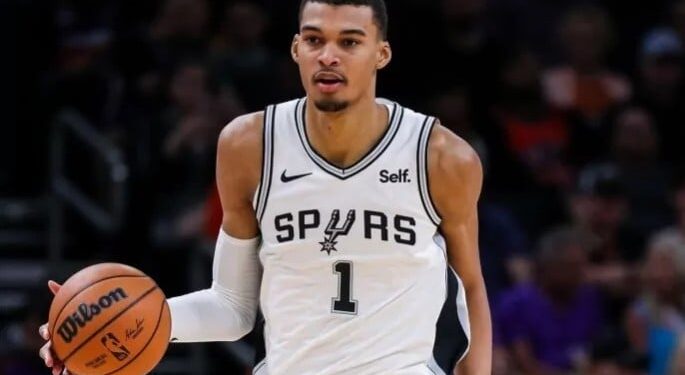 Вембаньяма оновив ще два рекорди НБА у матчі з Денвером | Баскетбол |