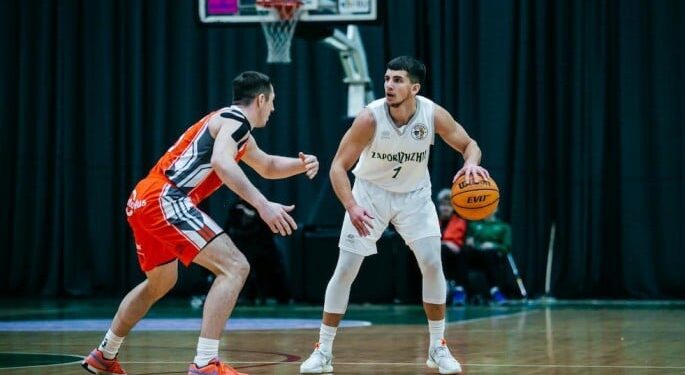 Запоріжжя обіграло Рівне у Суперлізі | Баскетбол |