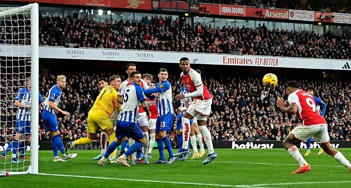 «Арсенал» победой над «Брайтоном» выборол лидерство в АПЛ