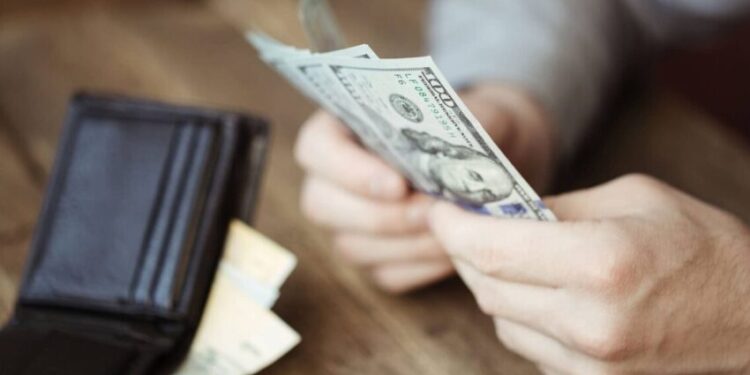 Борги за споживчими кредитами пропонують не стягувати з внутрішньо переміщених осіб – Экономика