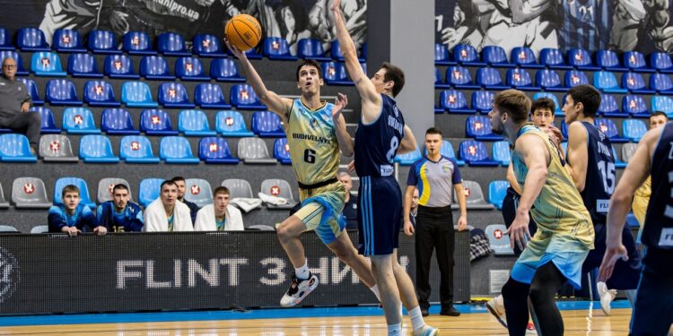 Будівельник взяв реванш у Дніпра за поразку в першому колі: фотогалерея – Федерація баскетболу України