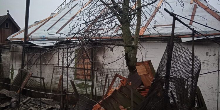 Запорізькі рятувальники продовжують допомагати прифронтовим населеним пунктам | Новини Запоріжжя