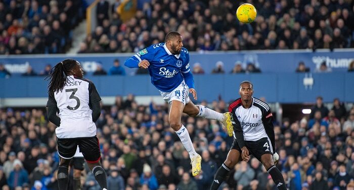 «Эвертон» без Миколенко проиграл «Фулхэму» и вылетел из Кубка английской лиги