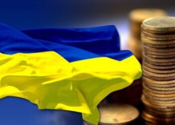 Яким чином податковий агент може повернути надміру сплачений військовий збір?