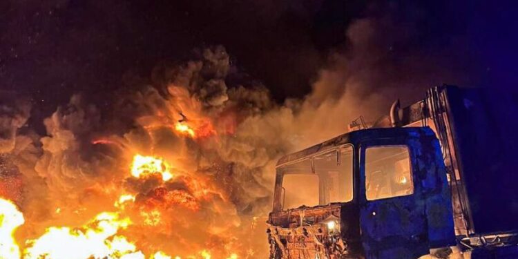 Масштабна пожежа 30 грудня біля Тернополя