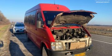 На Черкащині виявили мікроавтобус, який мав ознаки підробки