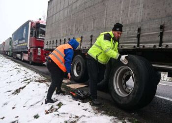 На Угорщині планують заблокувати кордон з Україною | |
