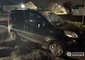 На Уманщині водійка збила на узбіччі підлітка
