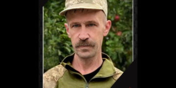 На Звенигородщині “живим коридором” зустрінуть полеглого захисника