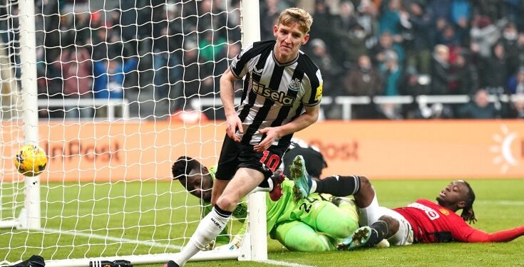 «Ньюкасл» вырвал победу у «Манчестер Юнайтед» в 14 туре АПЛ