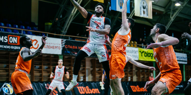 Новорічні топ-10 Суперліги Favbet: найкращі влучання першої частини сезону – Федерація баскетболу України